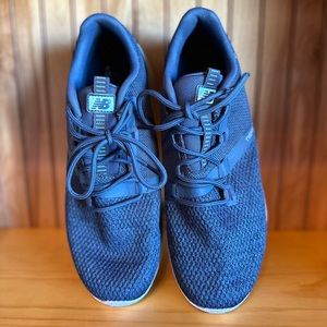 New Balance blue and teal Fresh Foam lightweight sz 10.